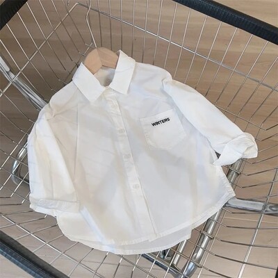 Bērnu balts krekls ar garām piedurknēm Stilīgs, vienkāršs bērnu tops 2024. gada pavasarim un rudenim, moderns jauna stila burtu tops