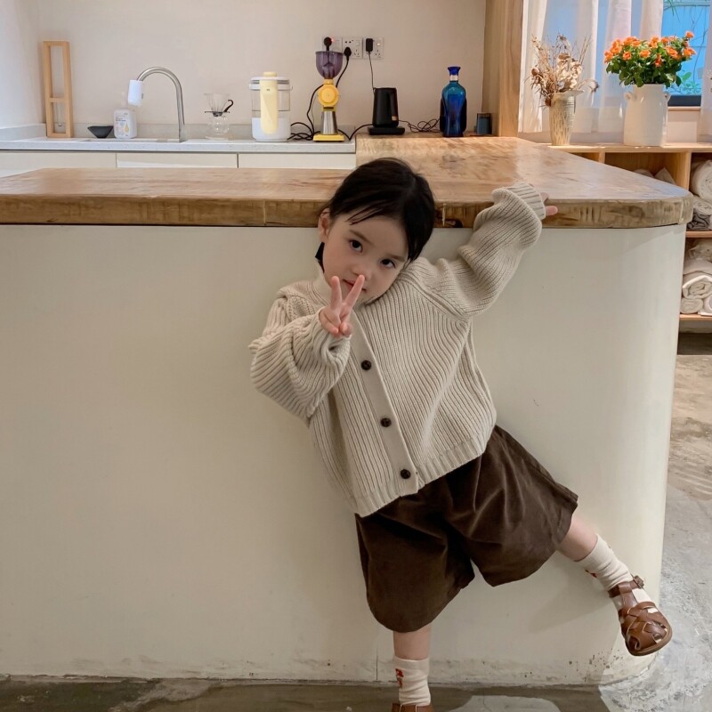 Pavasara zīdaiņu meitenes zēnu džemperis rudens modes trikotāžas jaka ar kapuci Universāla jaka mētelis bērniem zīdaiņu jakas Apģērbs