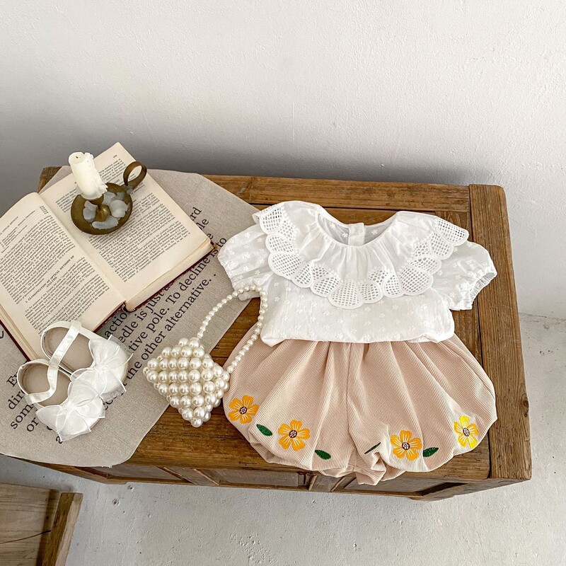 Summer Baby Girl Baby Trend Sweet Viss Vienkrāsains Liels Mežģīņu apkakles Izšuvums Mazs Zieds Burbulis Īsām Piedurknēm Blūzes Pamatne