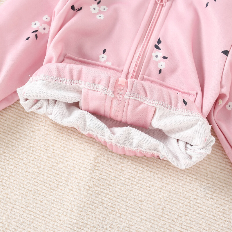 Rudens jauns meiteņu augšējais mētelis mazuļiem, kapuce