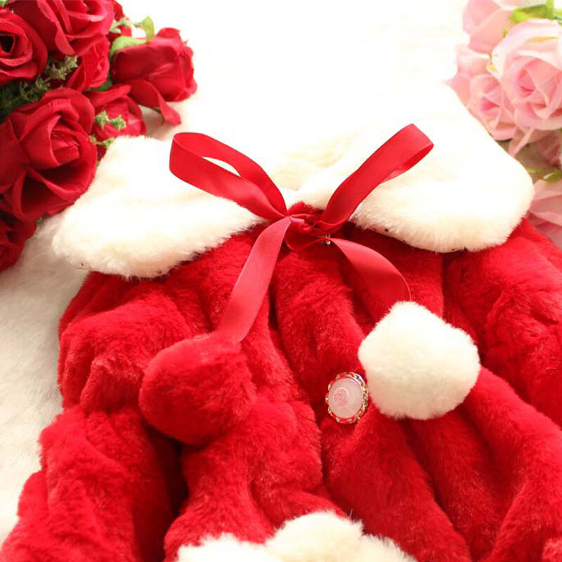 Jauns meitenes ziemas mētelis ar modernu trīsdimensiju lielu ziedu atloku ar garām piedurknēm siltu vilnas džemperi