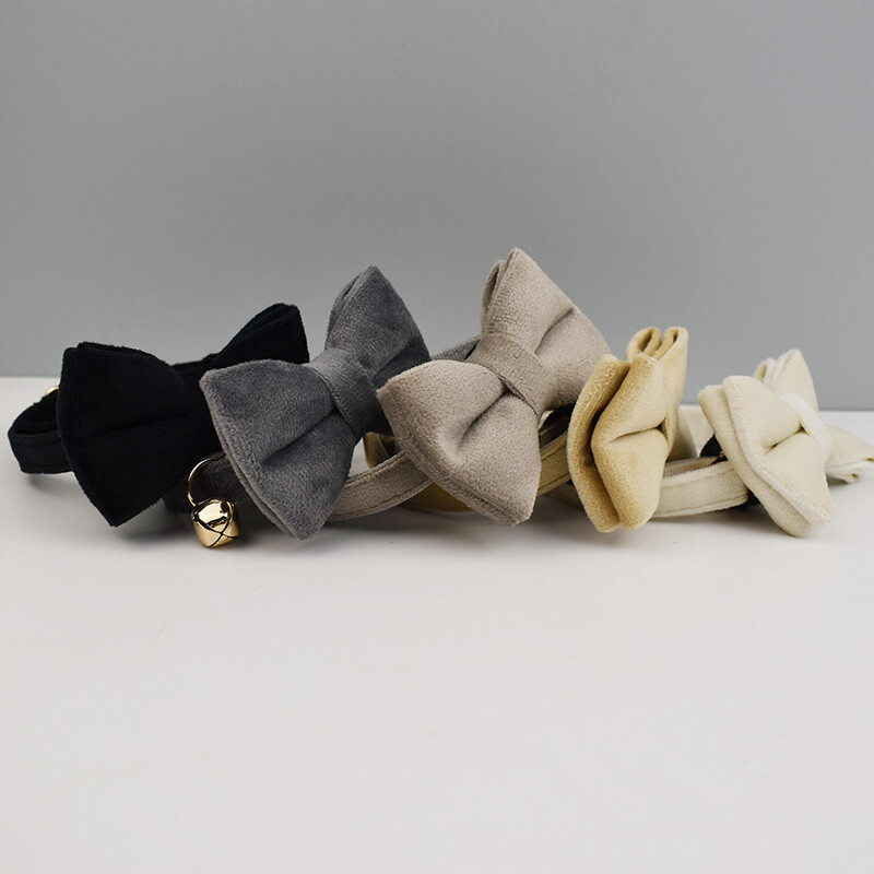 Személyre szabott bársony macskanyakörv Luxus macskanyakörv INS Wind Velvet macskanyakörv Személyre szabott macskanyakörv névtáblával csengő csokornyakkendő