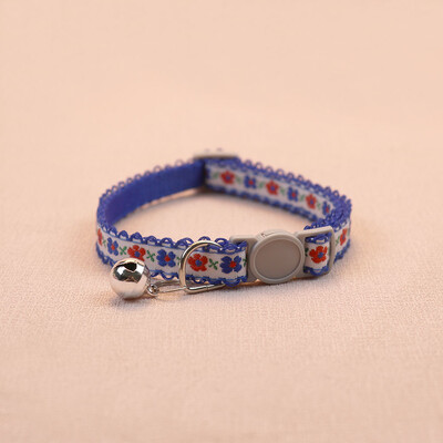 Ar rokām adāma ziedu apkakle ar zvaniņu krāsains retro stila kaķa kaklasiksna, regulējama drošības kaklarota kucēna kaķa aksesuāriem