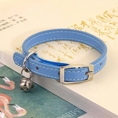 Mīksta PU ādas kaķa kaklasiksna ar zvana drošību pret nosmakšanu kaklasiksnas kaķiem kaķēnu mājdzīvnieku kucēnu kaklarota regulējama XS S sarkana