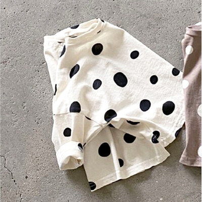 2025-ös új, aranyos pöttyös nyomatú baba lány hosszú ujjú pólók bő gyerek felsők csecsemő fiú pulóver alkalmi kisgyermek ruhák 6M-3T