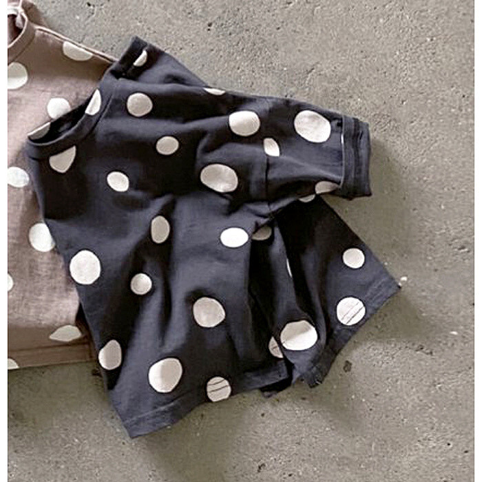 2025-ös új, aranyos pöttyös nyomatú baba lány hosszú ujjú pólók bő gyerek felsők csecsemő fiú pulóver alkalmi kisgyermek ruhák 6M-3T