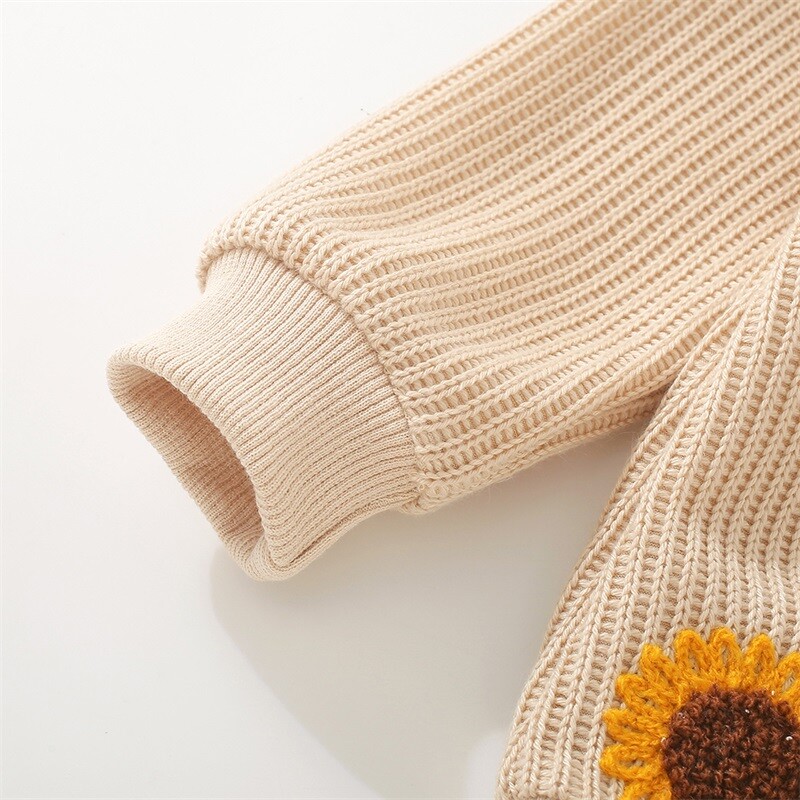 Mazuļu trikotāžas džemperis ar garām piedurknēm apaļš kakla saulespuķu izšuvums džemperis