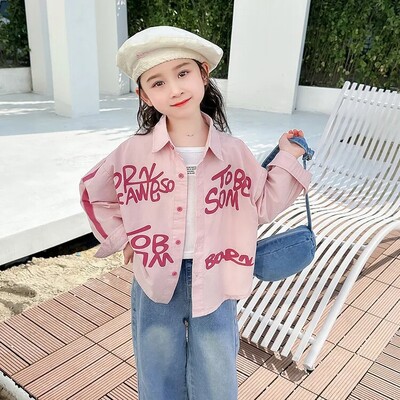2024. gada pavasaris, jauns sieviešu bērnu krekls ar augšējo burtu apdruku Bērnu apģērbs pavasara sezonā ķīniešu stila brīvi pieguļošs bērnu apģērbs