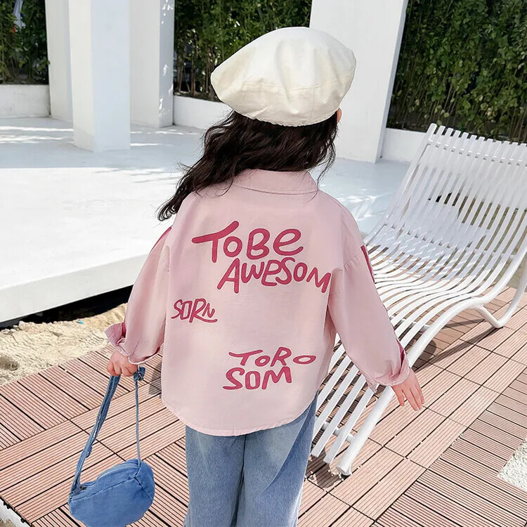 2024. gada pavasaris, jauns sieviešu bērnu krekls ar augšējo burtu apdruku Bērnu apģērbs pavasara sezonā ķīniešu stila brīvi pieguļošs bērnu apģērbs