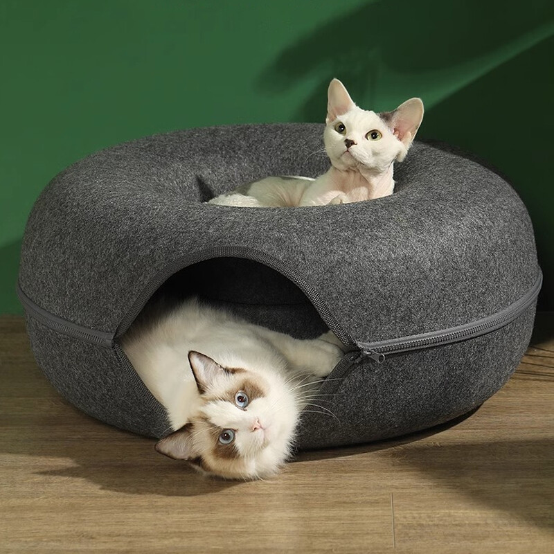 Donut Cat Bed Pet Cat Interactive Game Rotaļu kaķu gulta Divējāda lietojuma tuneļa gulta ar filca rotaļlietu Dāvana mazam kaķēnu trusis