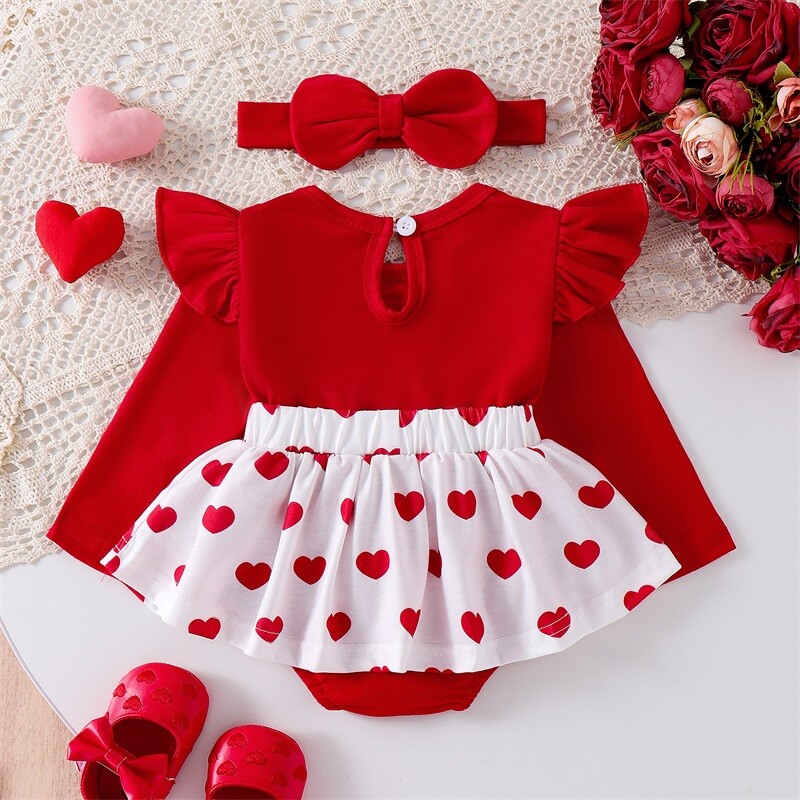 Kislány szívmintás nadrágruha, hosszú ujjú, kerek nyakú, medve hímzéses kombiné fejpánttal Baba Valentin-napi ruhák