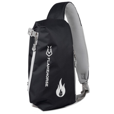 Crossbody Sling Bag Īpaši viegla ūdensnecaurlaidīga neilona plecu soma ar austiņu atveri, ideāls ceļojumu kompanjons
