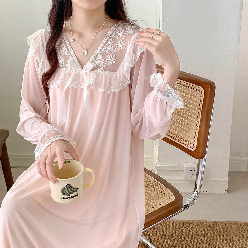 Pavasario rudens moteriški prancūziški nėriniai ilgomis rankovėmis Vintage Court Style Laisvi naktiniai marškinėliai Namų drabužiai Vidutinio ilgio