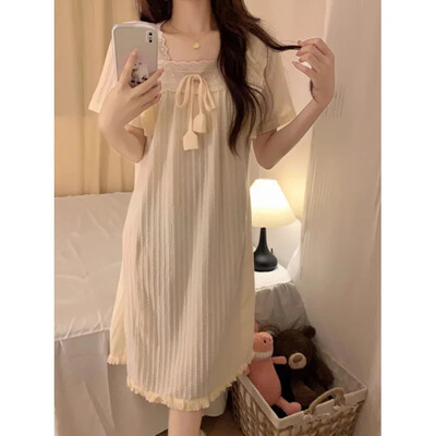 Uus suveprintsessi stiilis õhuke lühikeste varrukatega naiste öösärk Sweet keskmise pikkusega üle põlve ulatuv kodukleit naistele