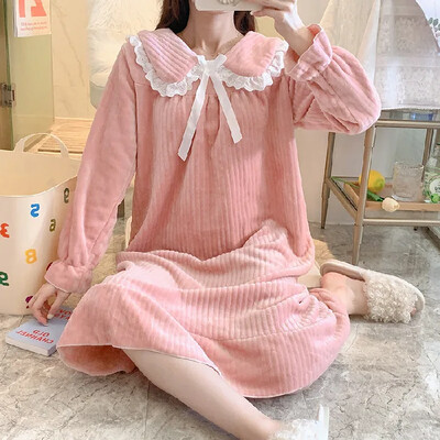 Uus flanellist talveunekleit naiste paksendatud suur avara istuvusega magus korallisamet, soe keskmise pikkusega kleit öösärk