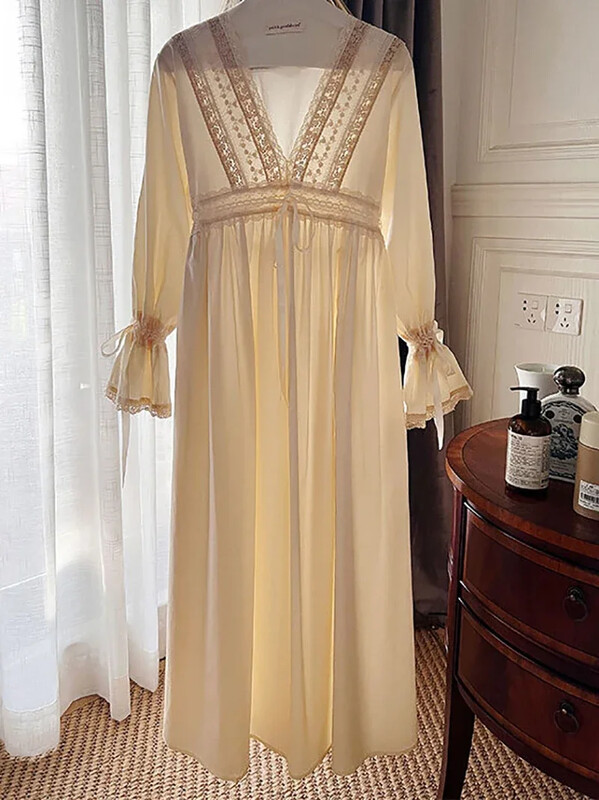 Moteriška vintažinė princesė naktinė suknelė pavasario rudens grynos medvilnės V formos kaklo raukiniai Suvarstyti Viktorijos laikų pasakų miegui Pižamos naktinukai