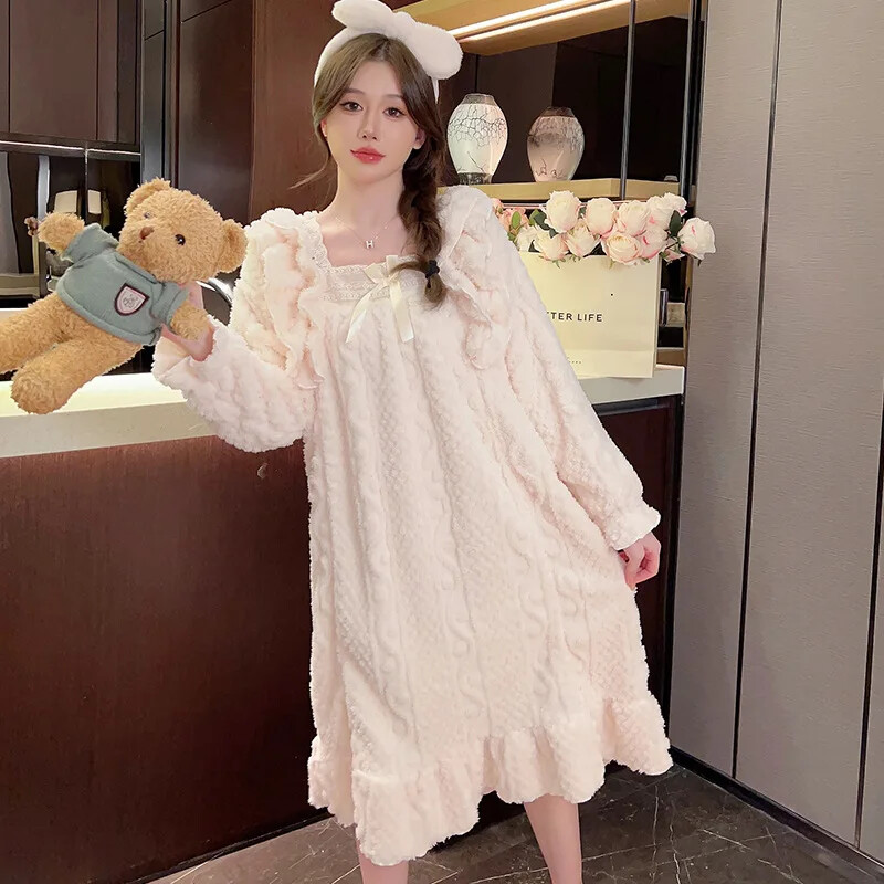 Rudens/ziemas sieviešu jauka, salda princeses stila kvadrātveida apkakle naktskrekls/guļamkrekls, garš plīša