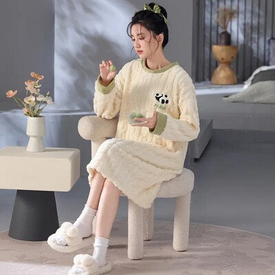 Rudens ziemas biezināts ar flīsa oderi jauks multfilmu vidēja garuma naktskrekls sieviešu naktskrekls lielizmēra mājas apģērbs naktskleita