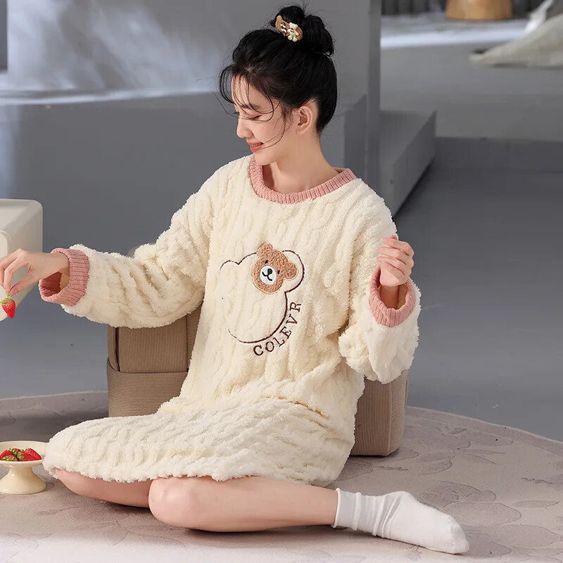 Rudens ziemas biezināts ar flīsa oderi jauks multfilmu vidēja garuma naktskrekls sieviešu naktskrekls lielizmēra mājas apģērbs naktskleita