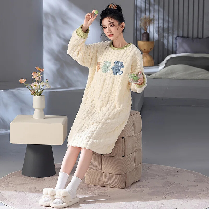 Rudens ziemas biezināts ar flīsa oderi jauks multfilmu vidēja garuma naktskrekls sieviešu naktskrekls lielizmēra mājas apģērbs naktskleita