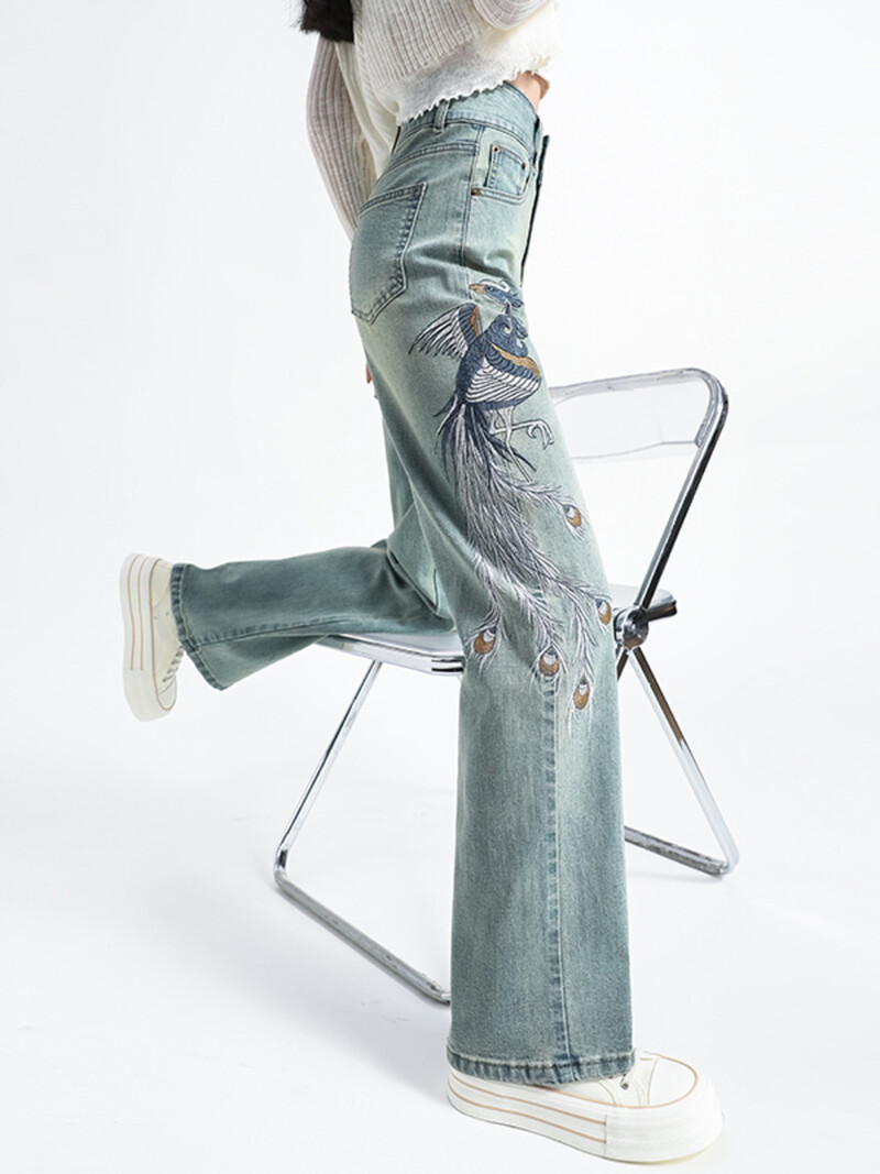 2024 m. vasara Nauji moteriški džinsai su aukštu juosmeniu, siuvinėti madingi, ploni džinsiniai kelnės tiesiomis kojomis Retro stiliaus laisvalaikio moteriški drabužiai