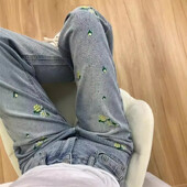 Vintažinio stiliaus didelio dydžio siuvinėti moteriški džinsai aukštu juosmeniu klubus dengiantys tiesios kojos varpelio apačia Vasarinė plona versija