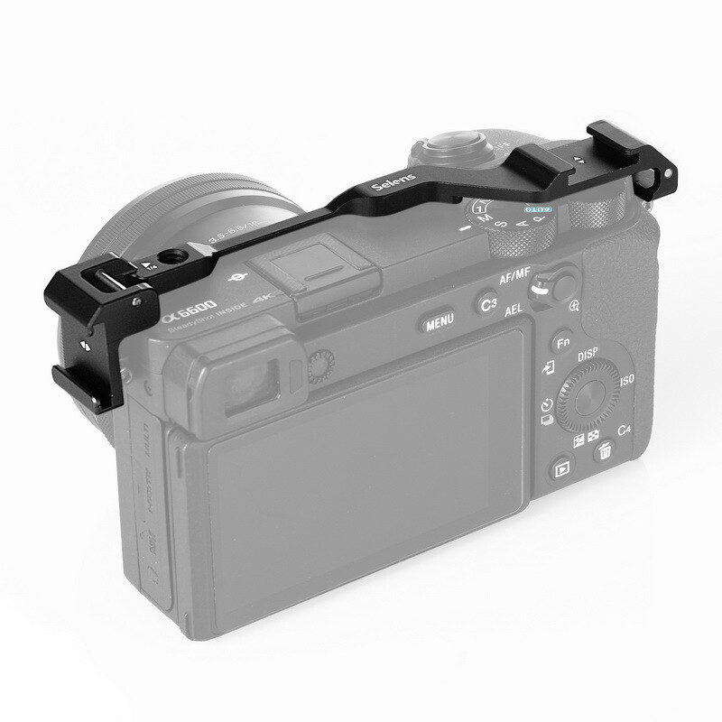 Dubultā aukstuma apavu adaptera pārvietošanas plāksne Easy pārsegu mikrofona pagarinājuma aukstās kurpes stiprinājums Sony Alpha A6600 kamerai