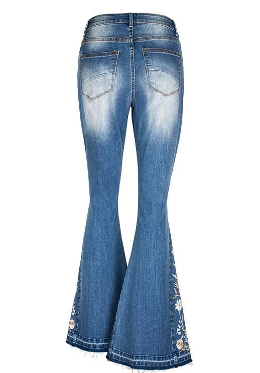 Moteriški džinsai su varpeliu