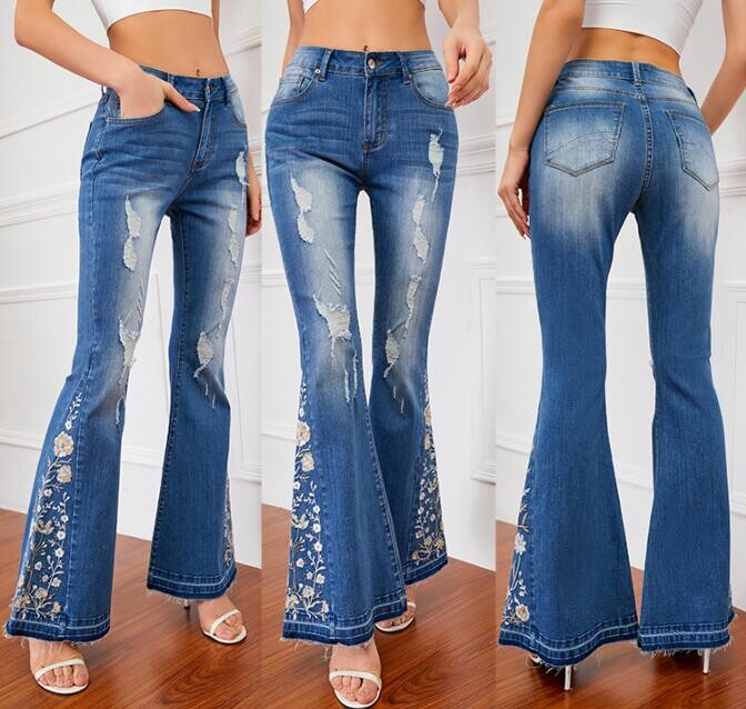 Moteriški džinsai su varpeliu