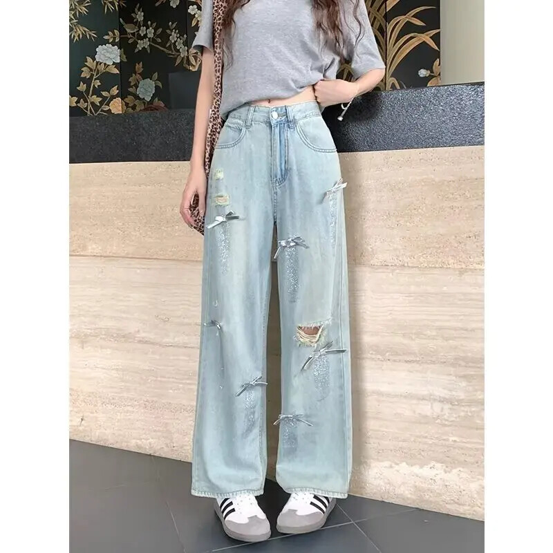 2024. aasta uued salendavad kõrge vöökohaga teksad Naiste litritega vibu, lõhestatud disain mõistliku kellukesega põhjaga, mitmekülgse drapeeritud disainiga teksapüksid