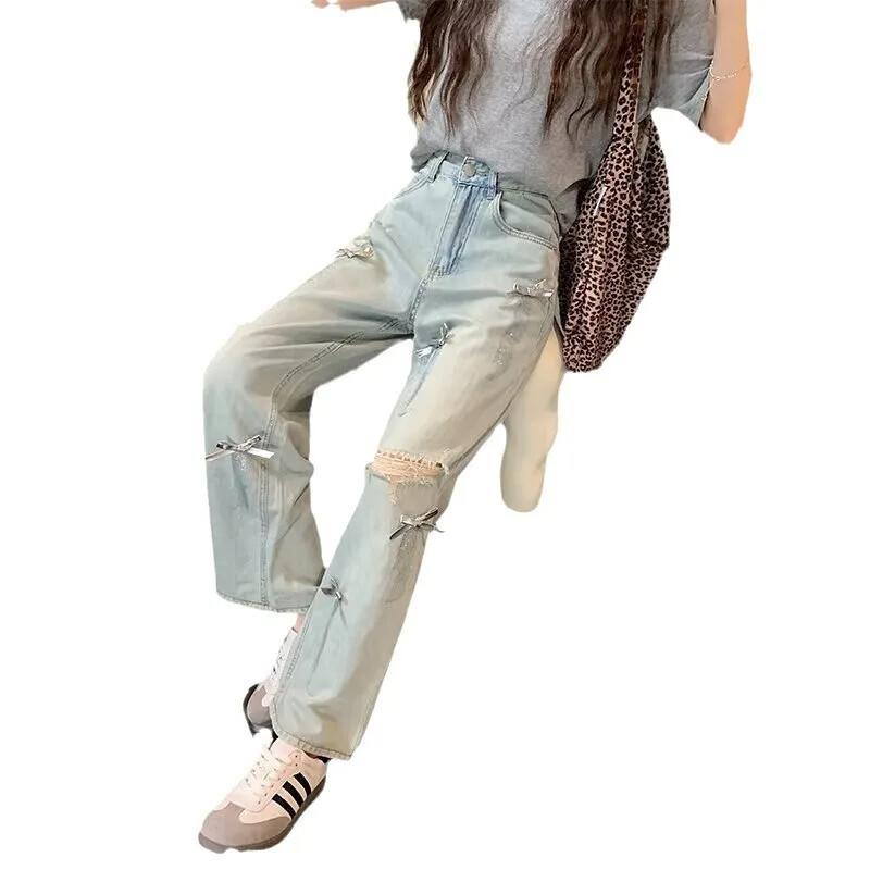 2024. aasta uued salendavad kõrge vöökohaga teksad Naiste litritega vibu, lõhestatud disain mõistliku kellukesega põhjaga, mitmekülgse drapeeritud disainiga teksapüksid