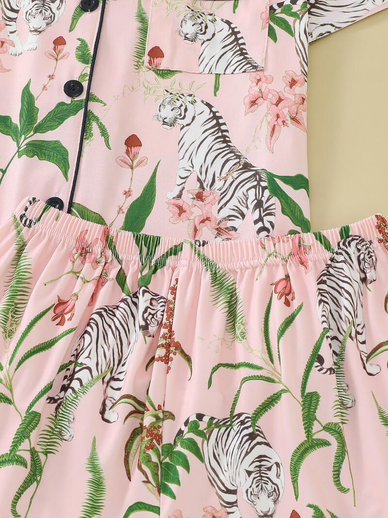 Laisvalaikio gėlėmis tigro raštais moteriškų miego drabužių komplektas megztinis trumpomis rankovėmis ir laisvi šortai patogūs moteriški miego drabužiai