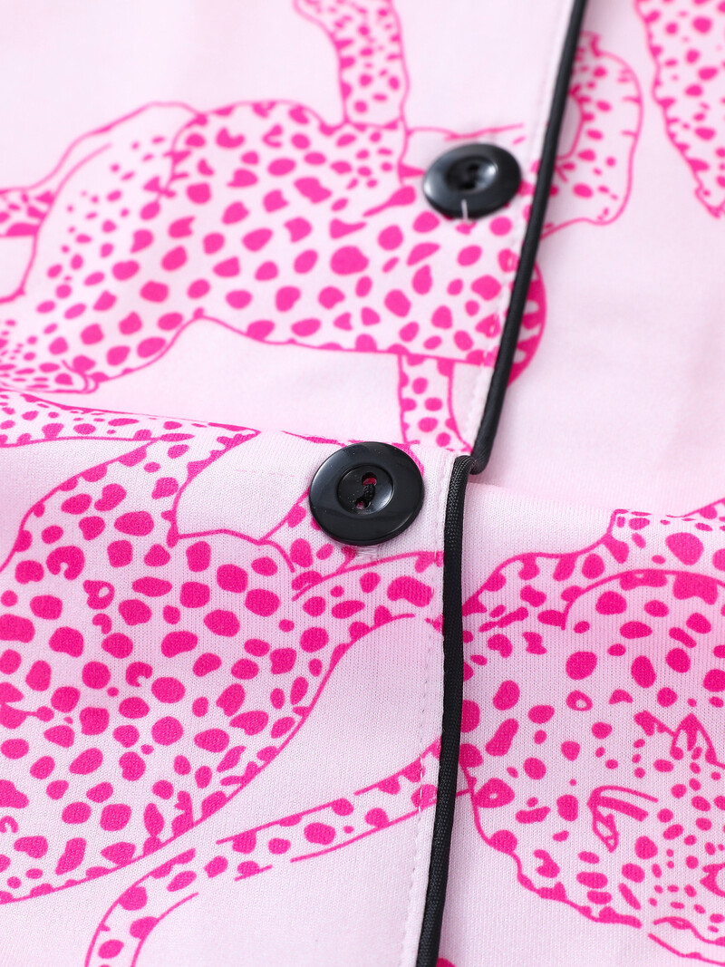 Vabaaja roosa leopardimustriline pidžaamakomplekt naistele revääriga lühikeste varrukatega topp ja kottis lühikesed püksid, naiste puhkeriided