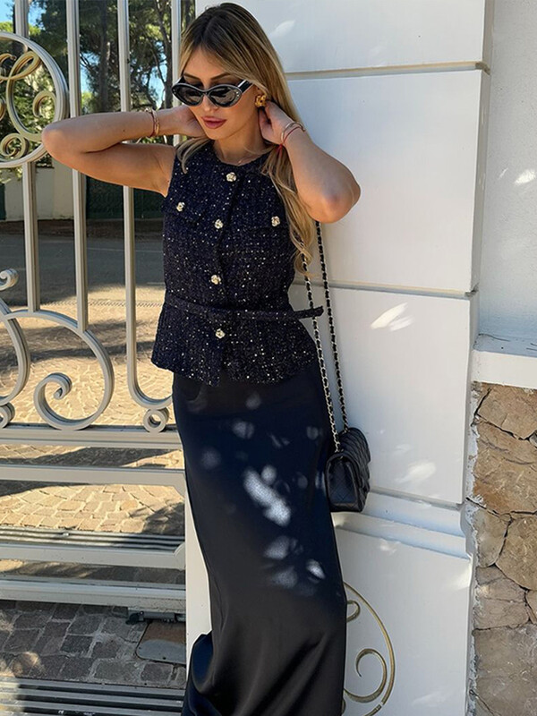 Elegantsed vöövestid, naiste ümara kaelusega üherealised varrukateta topid, naiste 2024. aasta soliidne mood nööbiga, pehme litriga vest.