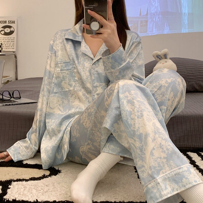 Naiste jääsiidist pikkade varrukatega pidžaamad kodurõivad Naiste Korea versioon suurest õhukesest siidist mugavatest naisterõivastest Ms.