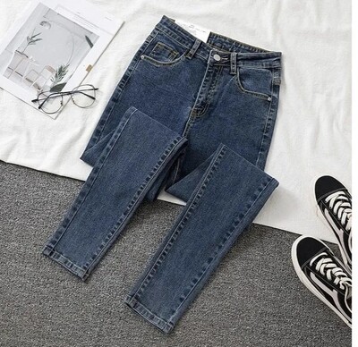 Super Stretch teksapüksid naiste salenemist soodustavad plusssuurused mustad sinised väikese jalaga püksid Uus kevad-sügis 2024 moesuund