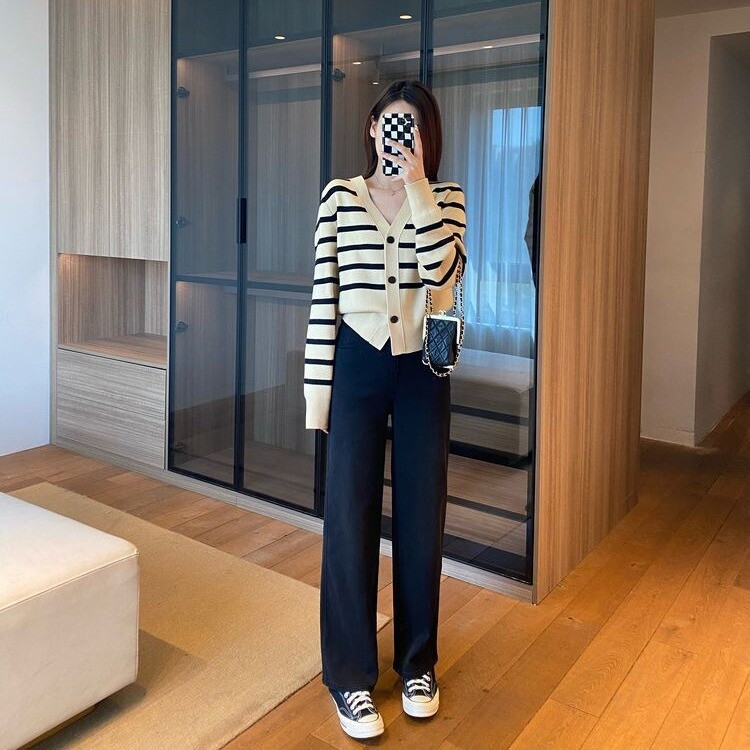 2025 tavaszi új női nadrág design Sense magas derekú megjelenés vékony, egyenes szárú nadrág, bő, széles szárú, padlón húzódó farmernadrág nőknek