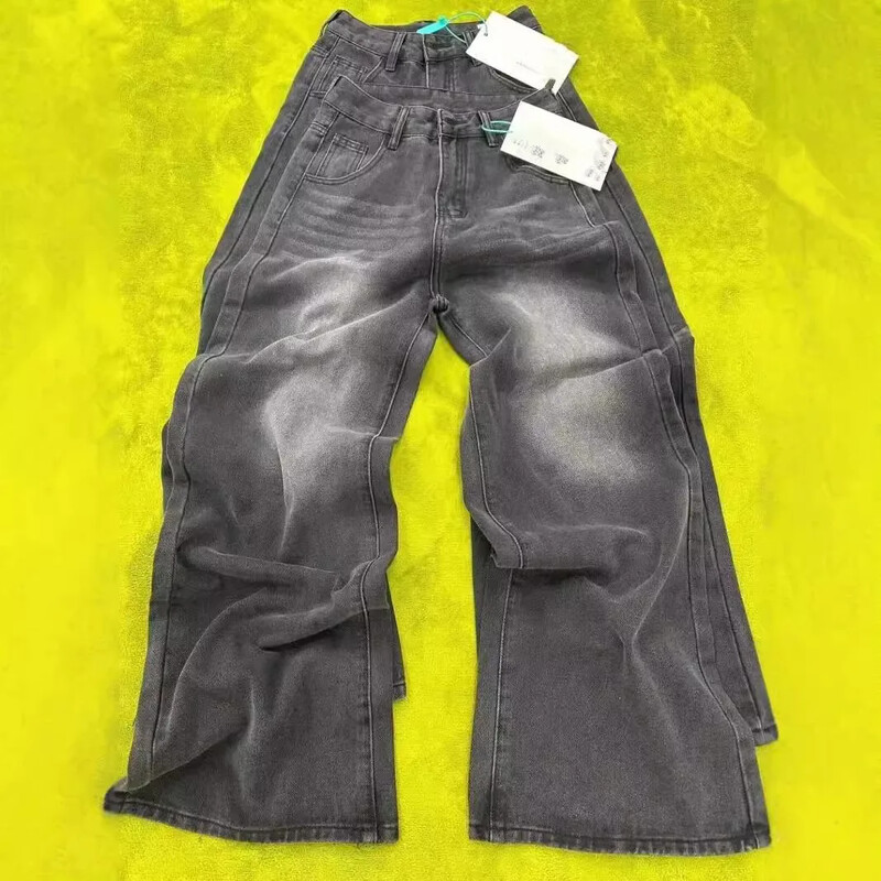 Tievējoši sieviešu džinsi ar augstu vidukli Bumbierveida, brīvi pieguļoši, taisnām kājiņām, lielizmēra sieviešu džinsa bikses