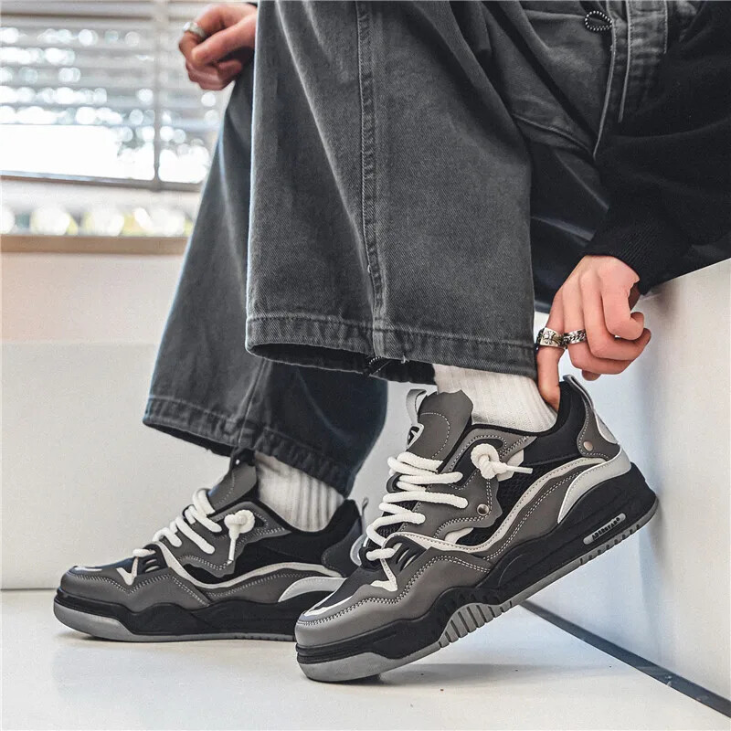 Meeste vulkaniseeritud kingad Trendikad, isikupärastatud teismeliste vabaajajalatsid, ümmargused paelad, pluss suuruses platvormkingad Meeste kingad