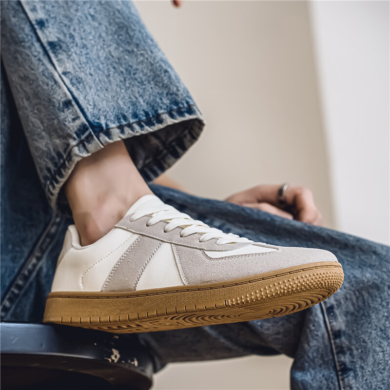 Meeste põhjus, kerge mood, tossud, meeste sügis, uued paelad, õues võrgust hingavad vabaajajalatsid