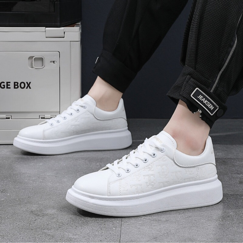 Vabaajajalatsid Meeste 2024 Uus saabumine Paeltega vabaaja tossud Kõrgendatud meeste lauajalatsid Mitmekülgsed nahast paksu tallaga muffinikingad