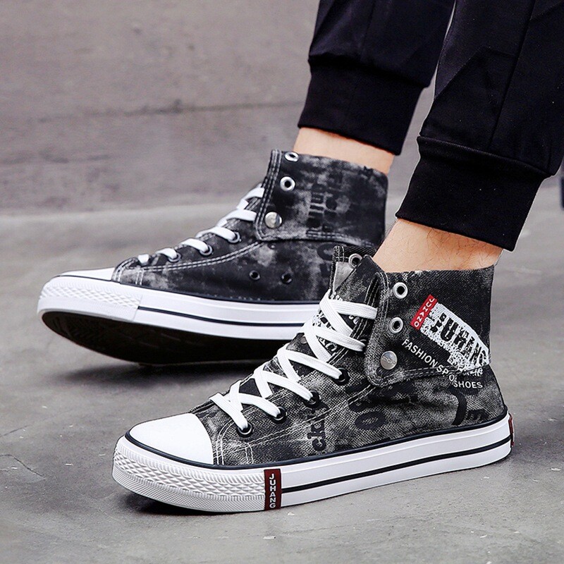 Naujausi korėjietiški vyriški drobiniai drobiniai aukštakulniai batai Gingham vyriški laisvalaikio batai studentams, guminiai suvarstomi vyriški sportbačiai