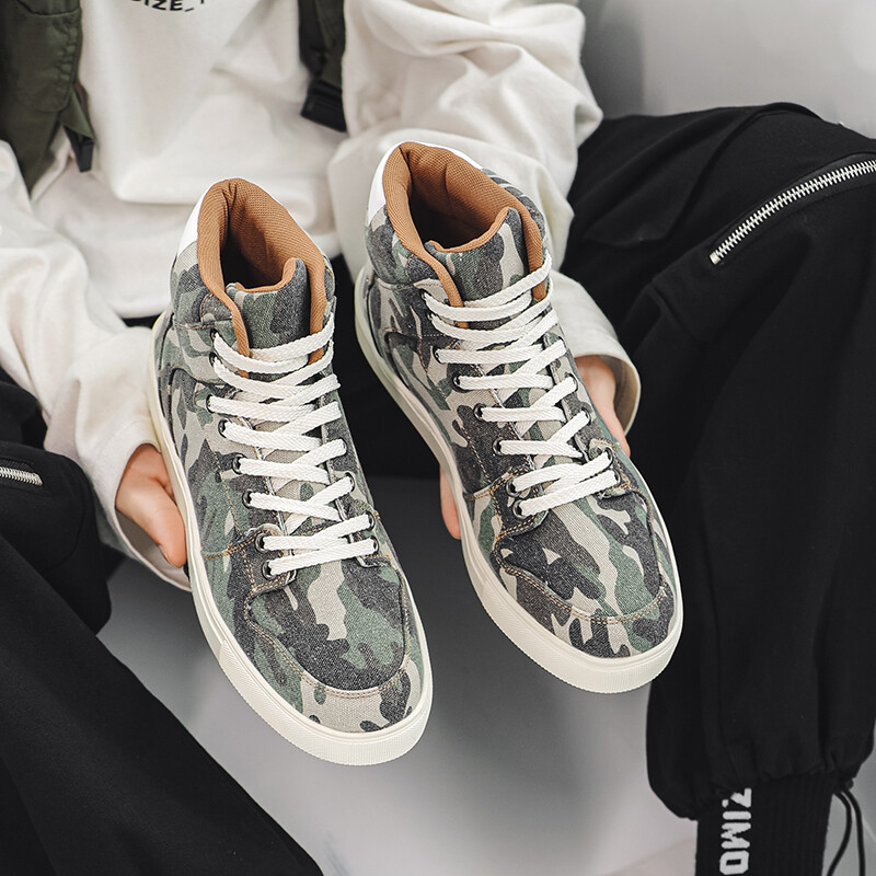 Didelio dydžio aukštakulniai vyriški batai rudeniniai nauji kvėpuojantys kamufliažiniai drobiniai batai laisvalaikio sportiniai bateliai madingi studentiški batai