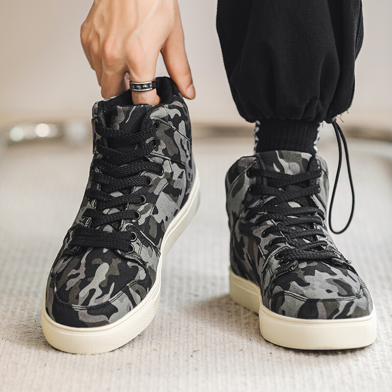 Didelio dydžio aukštakulniai vyriški batai rudeniniai nauji kvėpuojantys kamufliažiniai drobiniai batai laisvalaikio sportiniai bateliai madingi studentiški batai