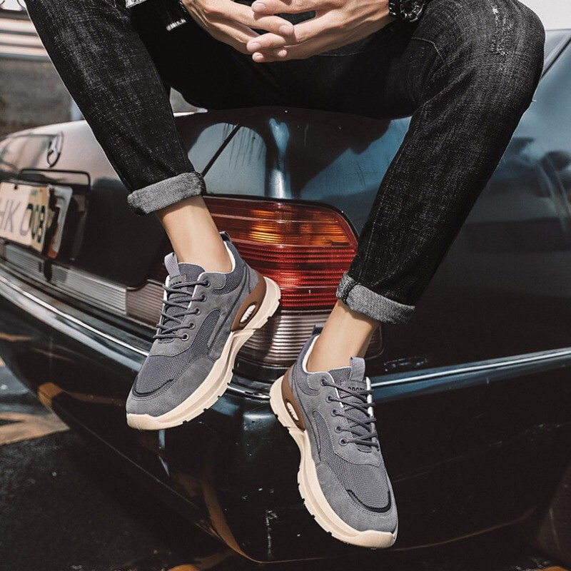 Luksusa vīriešu ikdienas kedas Viegli elpojoši sieta skriešanas apavi āra Neslīdoši sporta apavi tenisa apavi Zapatillas De Hombre