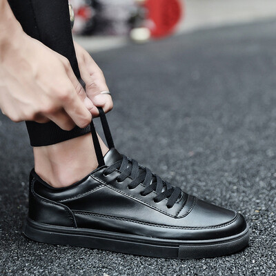 Vyriški laisvalaikio batai 2024 m. Nauji PU odos vyriški patogūs sportiniai batai Suvarstomi balti batai vulkanizuoti batai