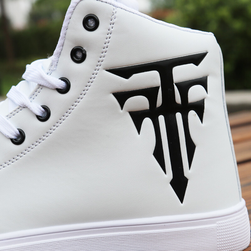 2021 m. Nauji vyriški sportiniai batai su aukšta viršūne Vulkanizuoti batai Drobiniai batai Vyriški laisvalaikio sportiniai batai rudens ir žiemos riedlenčių batai