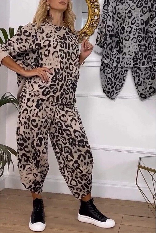 Moteriški laisvų kelnių rinkiniai su leopardo raštais, 2025 m. kasdieniai elegantiški vasariniai moteriški dviejų dalių kostiumai, moteriški drabužiai