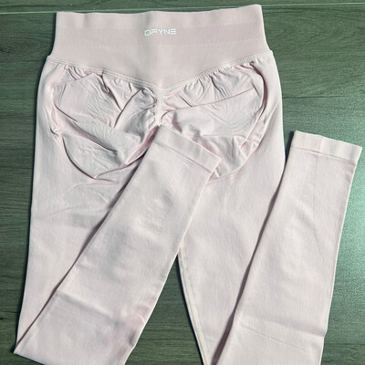 Impact säärised Naiste Curl Up Õmblusteta joogapüksid Kvaliteetsed säärised Madala soonikuga fitnesspüksid Kõrgelt venivad fitnessi säärised