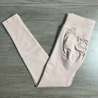 Impact säärised Naiste Curl Up Õmblusteta joogapüksid Kvaliteetsed säärised Madala soonikuga fitnesspüksid Kõrgelt venivad fitnessi säärised